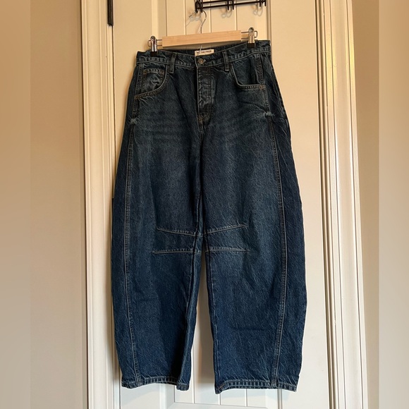 We The Free Good Luck Mid Rise Barrel Jeans Size 27 Dark Wash - Picture 4 of 14